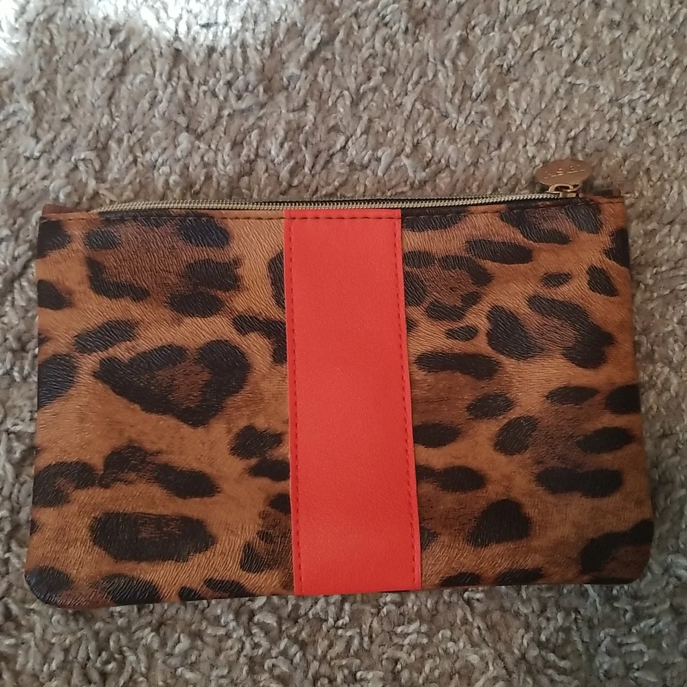 Makeup bundle